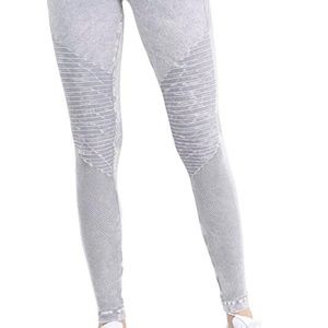 Acid washed grey moto seamless leggings